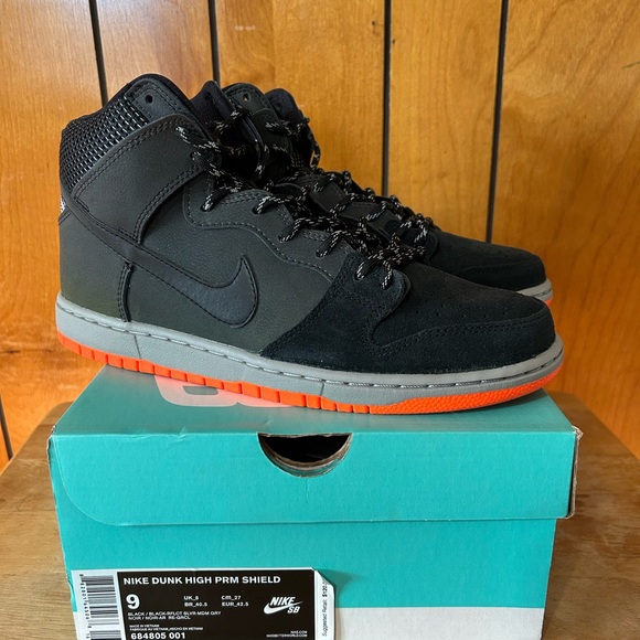 Nike Dunk High PRM Shield (DS) - Picture 1 of 7